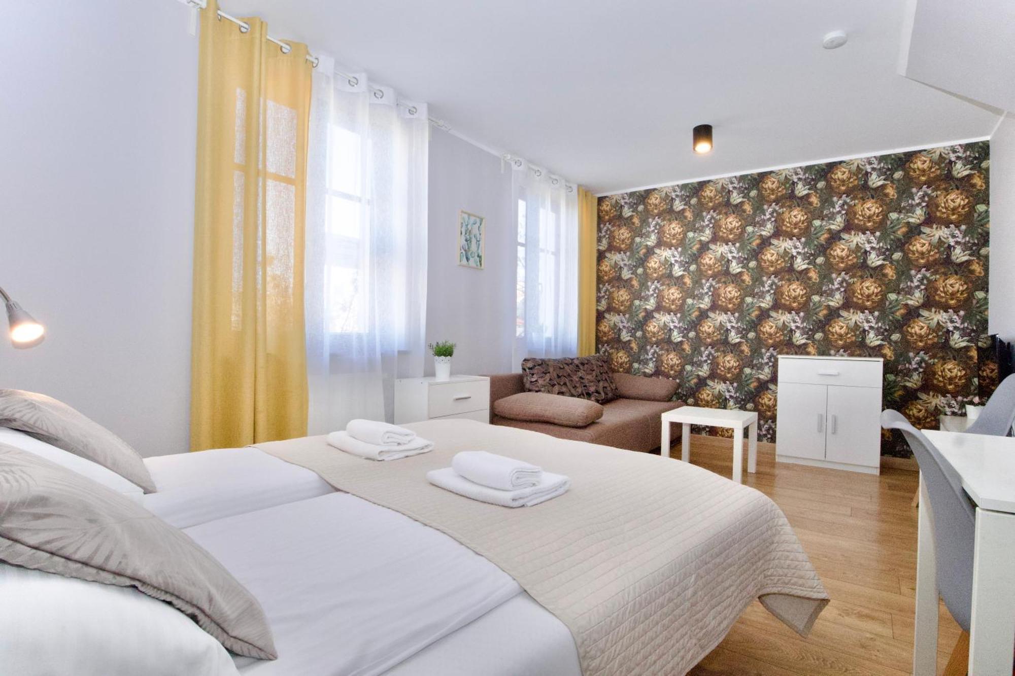 Flower Residence Cracovie Extérieur photo